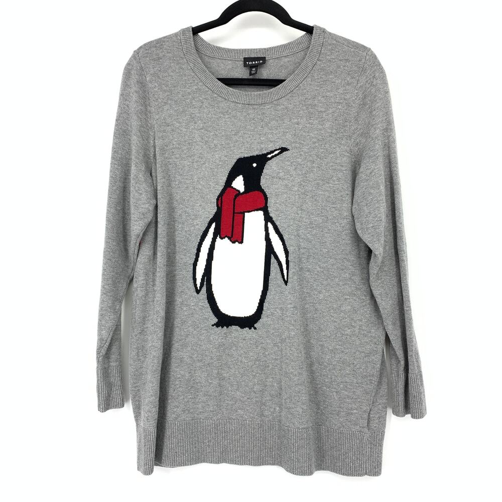 Torrid Crew Neck Sweater Womens Size 00 US M Penguin Graphic Winter Theme Gray